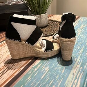 INC International Concepts CATIANAF Strappy Wedge Espadrille size 5 NIB